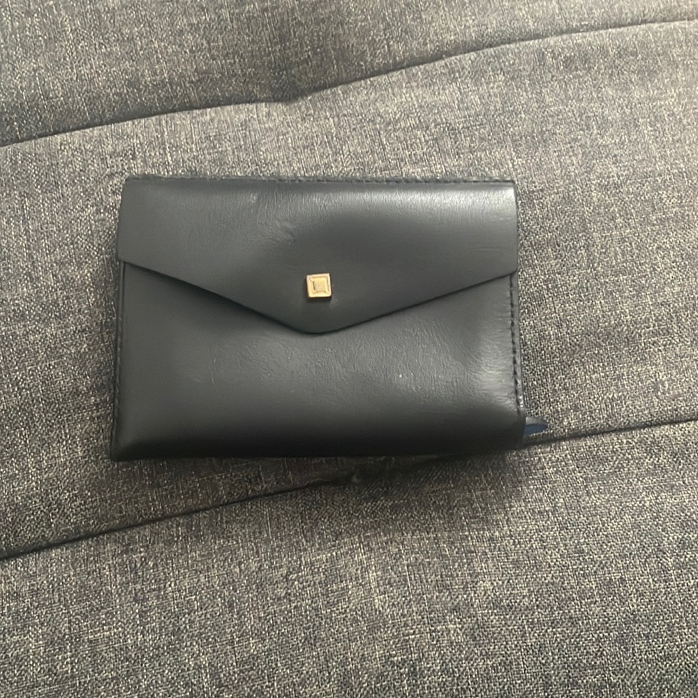 Lodi’s women’s wallet
